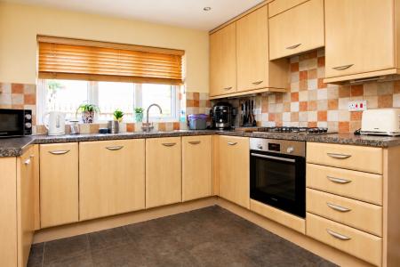 3 bedroom Bungalow for sale in Hawkshead Grove, Lincoln, LN2