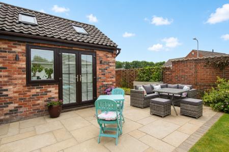 3 bedroom Bungalow for sale in Hawkshead Grove, Lincoln, LN2
