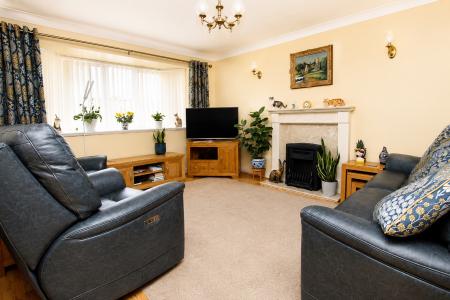 3 bedroom Bungalow for sale in Hawkshead Grove, Lincoln, LN2