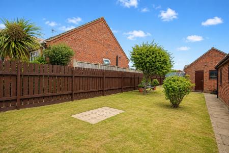 3 bedroom Bungalow for sale in Hawkshead Grove, Lincoln, LN2