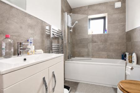 4 bedroom Detached house for sale in Waterford Lane, Cherry Willingham, LN3