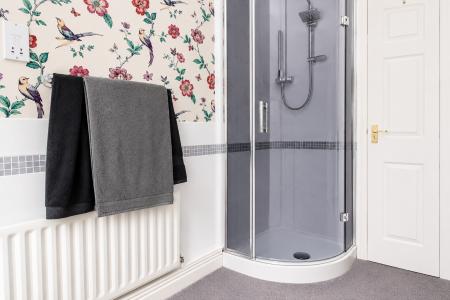 3 bedroom Detached bungalow for sale in Silver Street, North Clifton, NG23