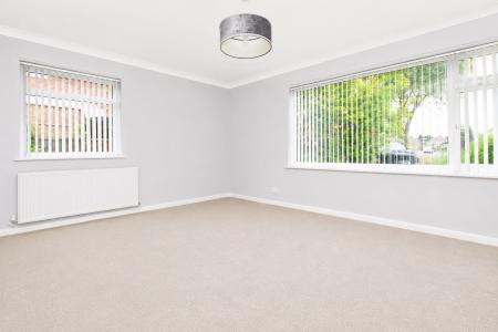 5 bedroom Detached house for sale in Cromwell Close, Washingborough, LN4