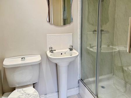 2 bedroom Flat to let in Tiber Road, North Hykeham, LN6
