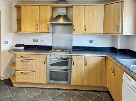 2 bedroom Flat to let in Tiber Road, North Hykeham, LN6