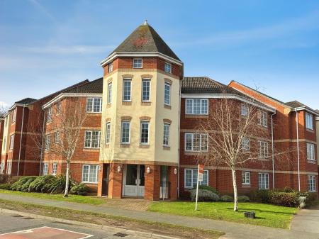 2 bedroom Flat to let in Tiber Road, North Hykeham, LN6