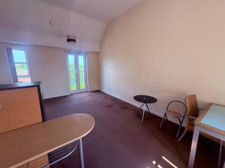 2 bedroom Flat for sale in Pigot Way, Lincoln, LN2