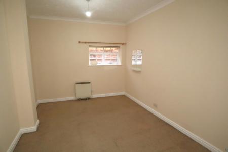 2 bedroom Flat for sale in Crown Mill, Lincoln, LN5