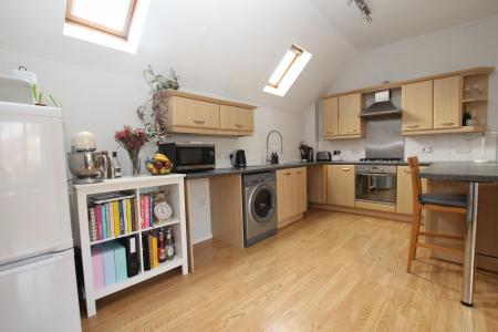 2 bedroom Coach House to let in Madden Close, Lincoln, LN1