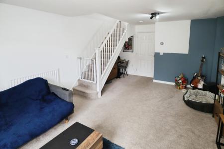 2 bedroom Semi-detached house to let in Sycamore Grove, Lincoln, LN4