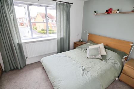 2 bedroom Semi-detached house to let in Sycamore Grove, Lincoln, LN4