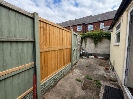 2 bedroom Terraced House for sale in St Hughs Street, Lincoln, LN2