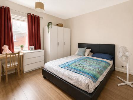 2 bedroom Terraced House for sale in St Hughs Street, Lincoln, LN2