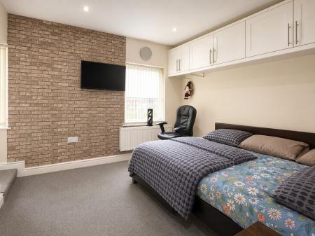 2 bedroom Detached house for sale in Castle Street, Lincoln, LN1