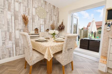 3 bedroom Town house for sale in Rutland Avenue, Waddington, LN5