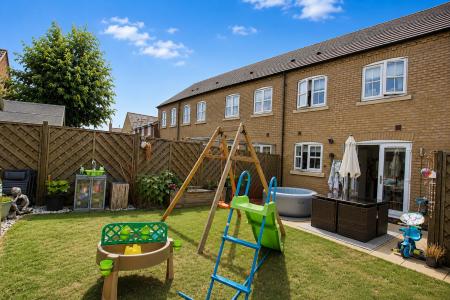 3 bedroom Town house for sale in Rutland Avenue, Waddington, LN5