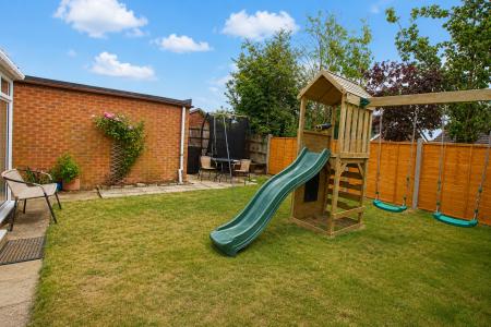 3 bedroom Bungalow for sale in Highfields, Nettleham, LN2
