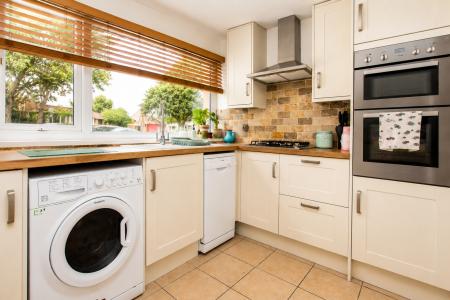 3 bedroom Bungalow for sale in Highfields, Nettleham, LN2