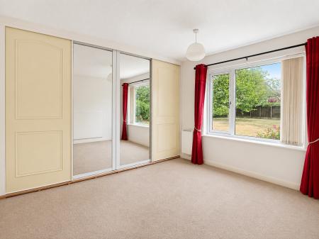 2 bedroom Flat for sale in Hawthorn Chase, Lincoln, LN2