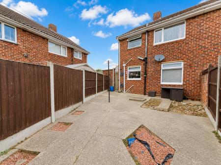 2 bedroom Semi-detached house for sale in Swaby Close, Lincoln, LN2