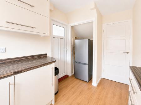 2 bedroom Semi-detached house for sale in Swaby Close, Lincoln, LN2