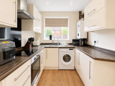 2 bedroom Semi-detached house for sale in Swaby Close, Lincoln, LN2
