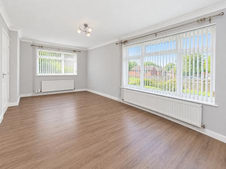 2 bedroom Bungalow for sale in New Crescent, Cherry Willingham, LN3