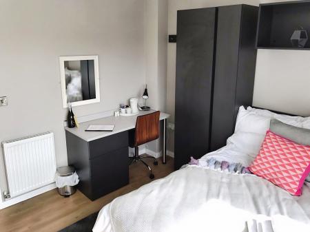 4 bedroom Terraced House to let in St Botolph's Crescent, Lincoln, LN5
