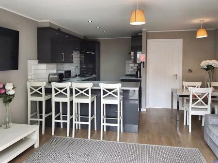 4 bedroom Terraced House to let in St Botolph's Crescent, Lincoln, LN5