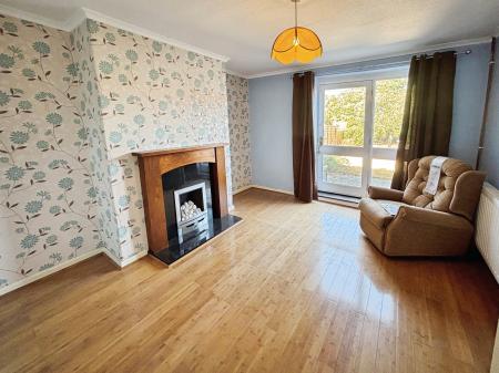 3 bedroom Semi-detached house to let in Moorland Avenue, Lincoln, LN6