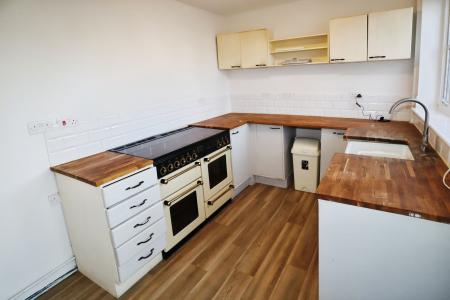 3 bedroom End of terrace house to let in Sherbrooke Street, Lincoln, LN2