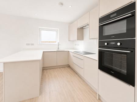 2 bedroom Detached bungalow for sale in The View, Cypress Way, Burton Waters, LN1