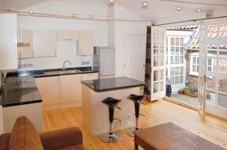 2 bedroom Flat to let in Steep Hill, Lincoln, LN2