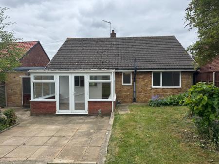 2 bedroom Bungalow to let in Daniel Crescent, Heighington, LN4
