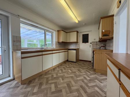2 bedroom Bungalow to let in Daniel Crescent, Heighington, LN4