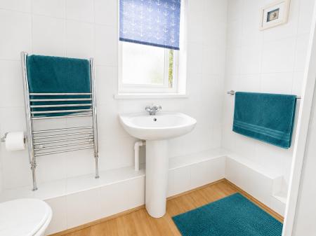 3 bedroom Terraced House for sale in Finch Close, Lincoln, LN6