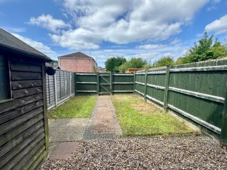 2 bedroom Terraced House for sale in Daubeney Avenue, Saxilby, LN1