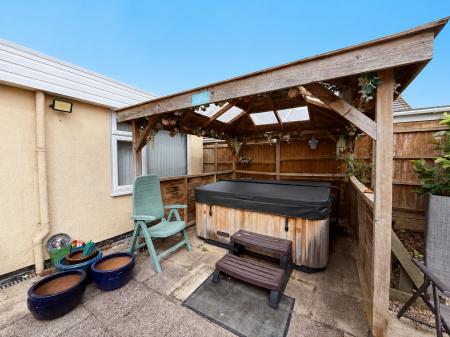 3 bedroom Detached bungalow for sale in Kennedy Road, Bracebridge Heath, LN4
