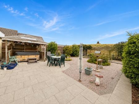 3 bedroom Detached bungalow for sale in Kennedy Road, Bracebridge Heath, LN4