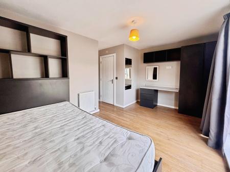4 bedroom Terraced House to let in St Botolphs Crescent, Lincoln, LN5