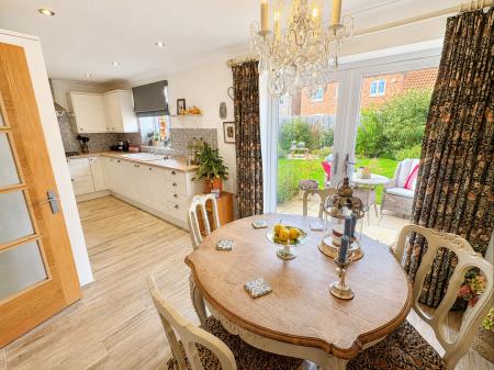 3 bedroom Detached house for sale in Rowan Avenue, Saxilby, LN1