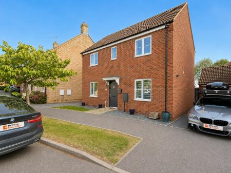 Bluebell Walk, Witham St Hughs, LN6