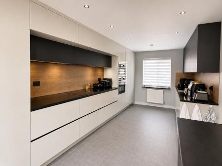 3 bedroom Detached house for sale in Bluebell Walk, Witham St Hughs, LN6