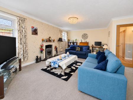 3 bedroom Detached bungalow for sale in Pelham Close, Sudbrooke, LN2