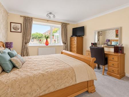 3 bedroom Detached bungalow for sale in Pelham Close, Sudbrooke, LN2