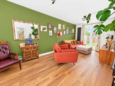 3 bedroom Semi-detached house for sale in Laughton Way North, Lincoln, LN2