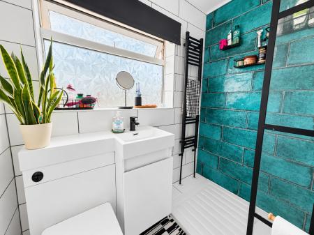 3 bedroom Semi-detached house for sale in Laughton Way North, Lincoln, LN2