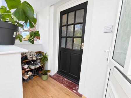 3 bedroom Semi-detached house for sale in Laughton Way North, Lincoln, LN2