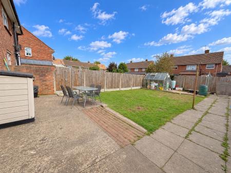 3 bedroom Semi-detached house for sale in Laughton Way North, Lincoln, LN2