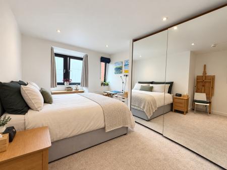2 bedroom Apartment for sale in One The Brayford, Brayford Wharf North, Lincoln, LN1
